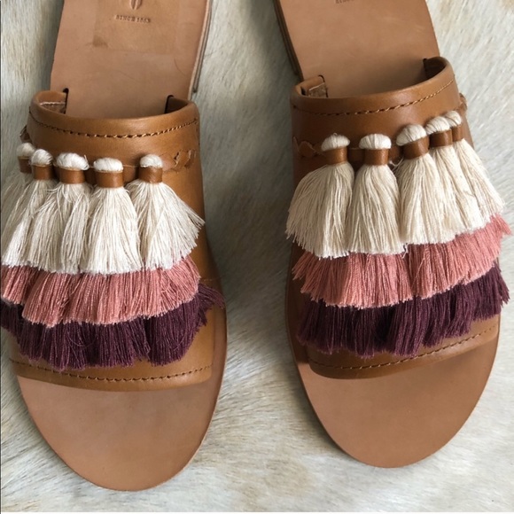 NIB Frye Riley Tassel Slide in Tan - Picture 3 of 7